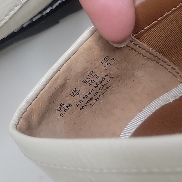 FRANCO SARTO Stylish White Loafers SIZE 9.5 beautiful shoes for ladies Moccasins - Picture 5 of 7